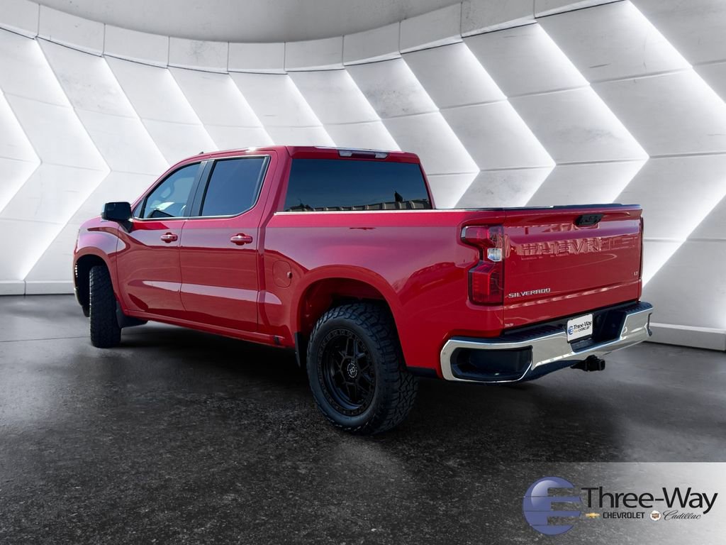Used 2023 Chevrolet Silverado 1500 LT image 3