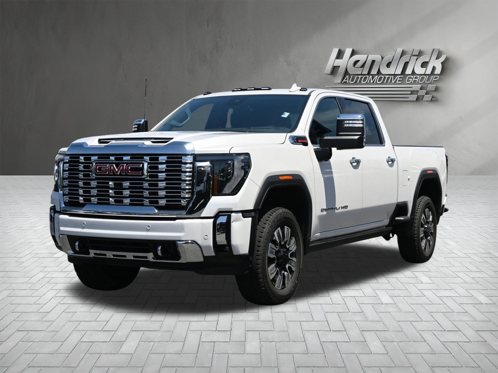 Used 2024 GMC Sierra 2500 Denali w/ Denali Reserve Package AWD/4WD image 5