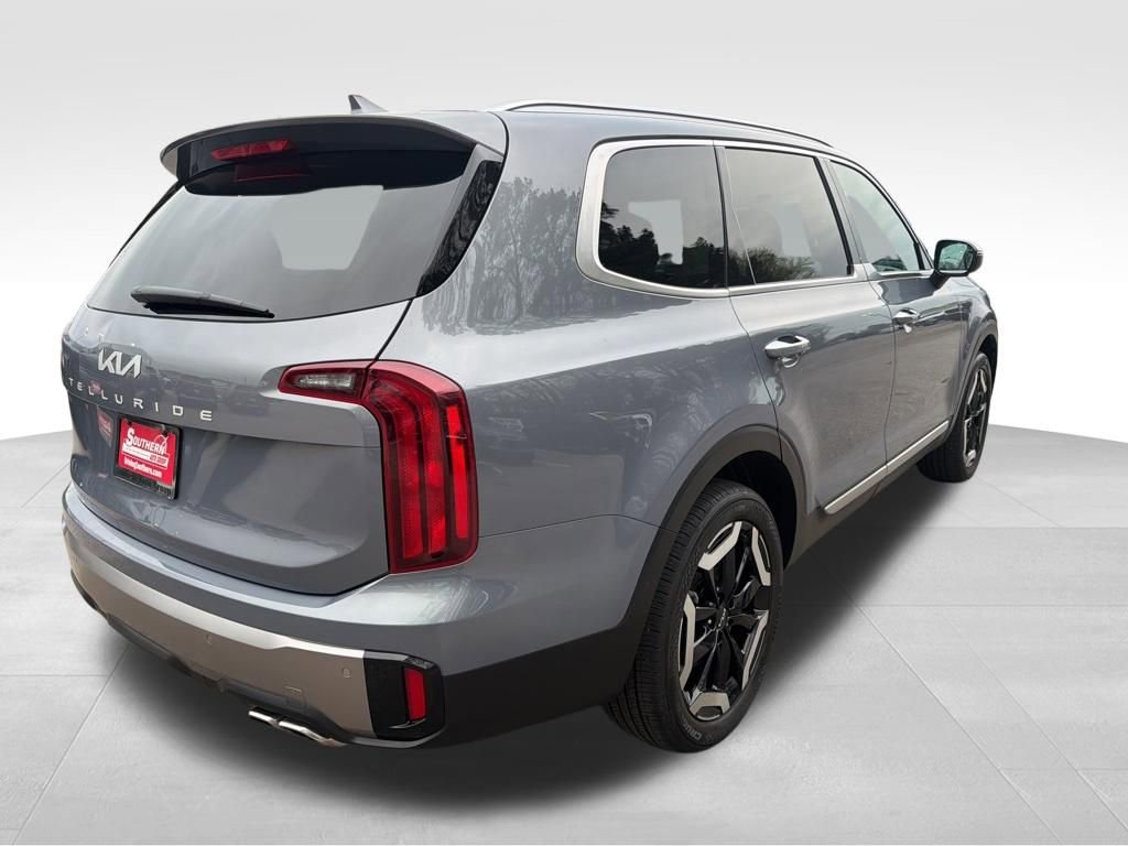 Certified 2025 Kia Telluride S image 6