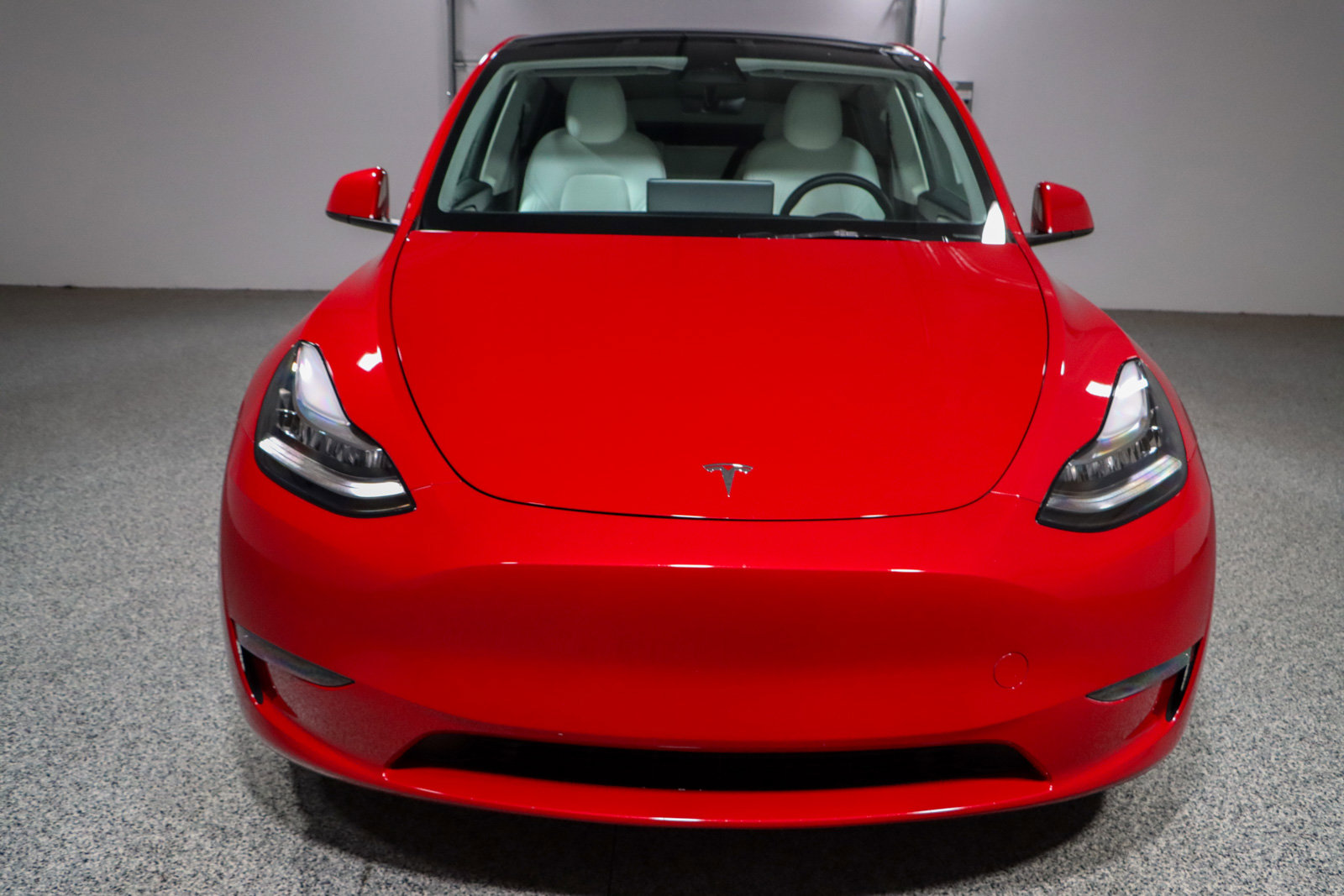 Used 2023 Tesla Model Y AWD image 4