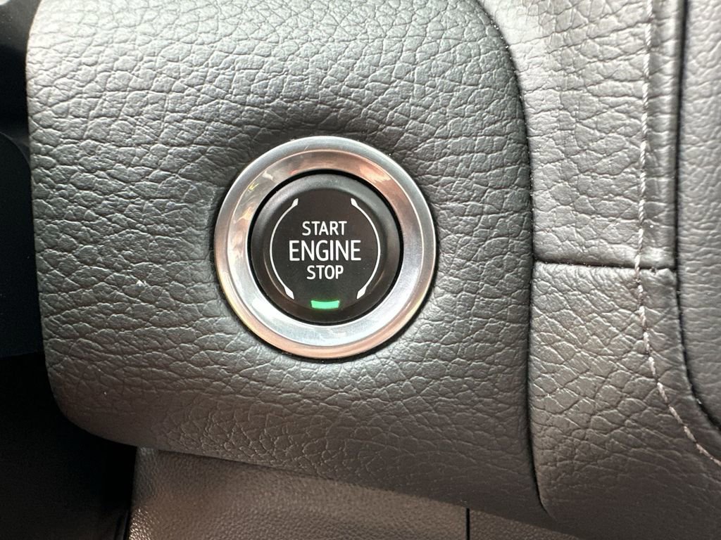 Certified 2021 GMC Yukon Denali w/ Denali Ultimate Package image 18