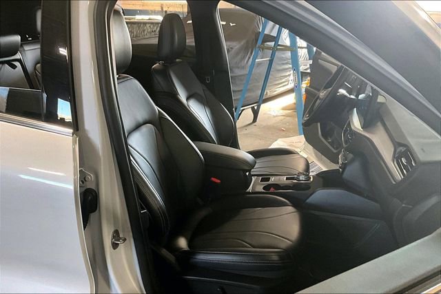Used 2025 Ford Escape Platinum w/ Premium Technology Package FWD image 7