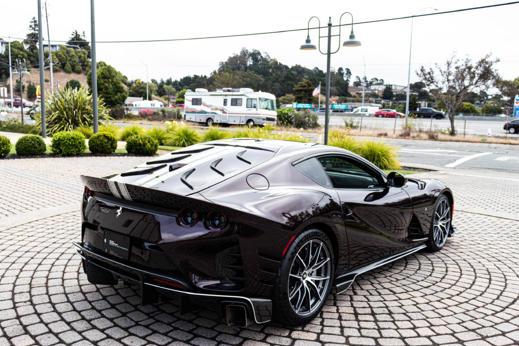 Certified 2023 Ferrari 812 Competizione RWD image 2