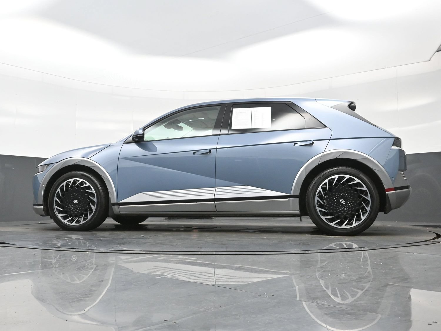Certified 2024 Hyundai Ioniq 5 Limited AWD/4WD image 28