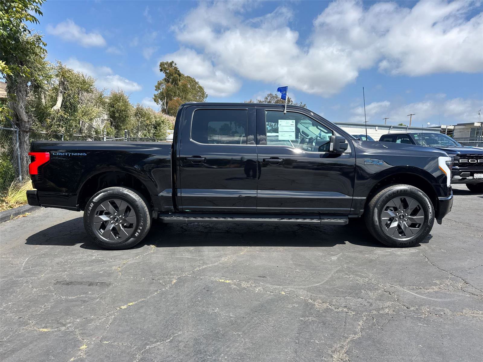 Certified 2024 Ford F150 Lightning Flash AWD/4WD image 7
