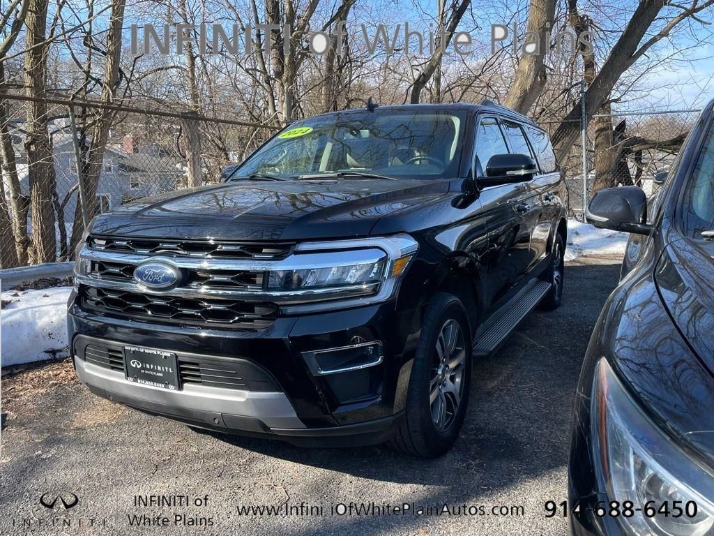 Used 2024 Ford Expedition Max Limited AWD/4WD image 2