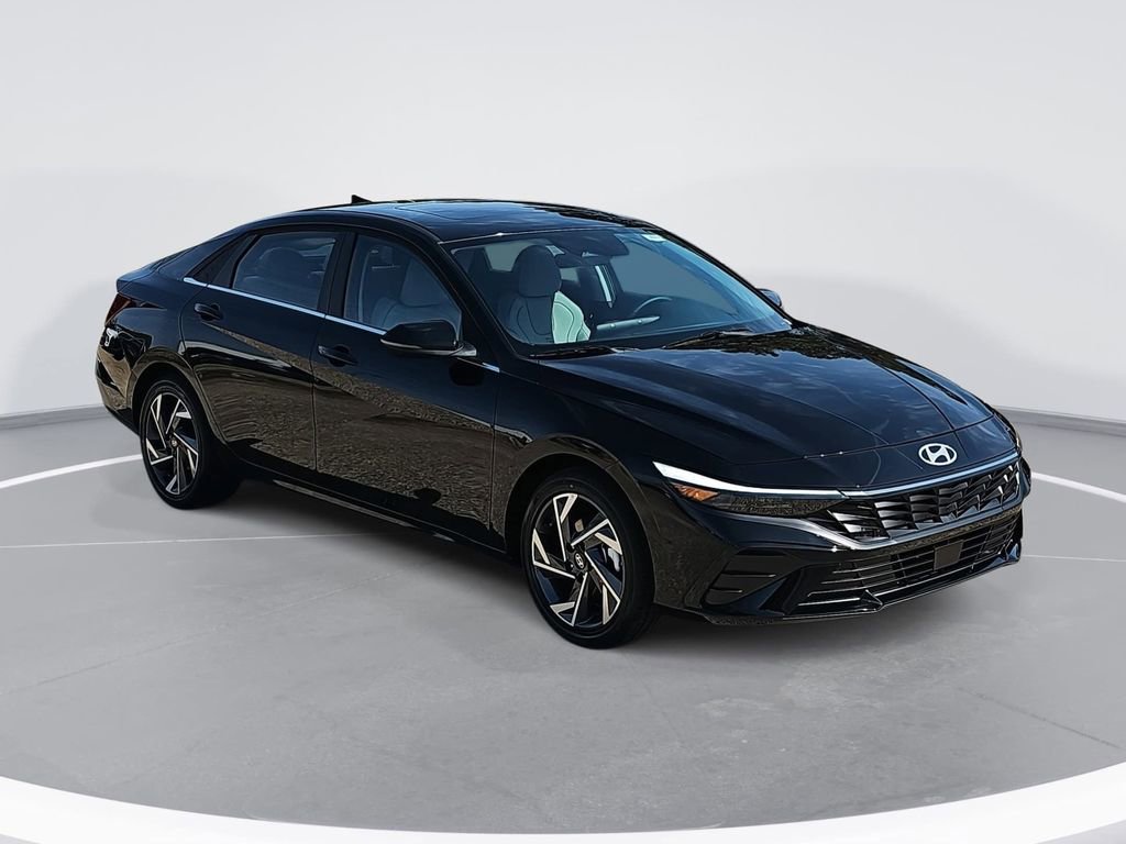 New 2026 Hyundai Elantra Limited image 3