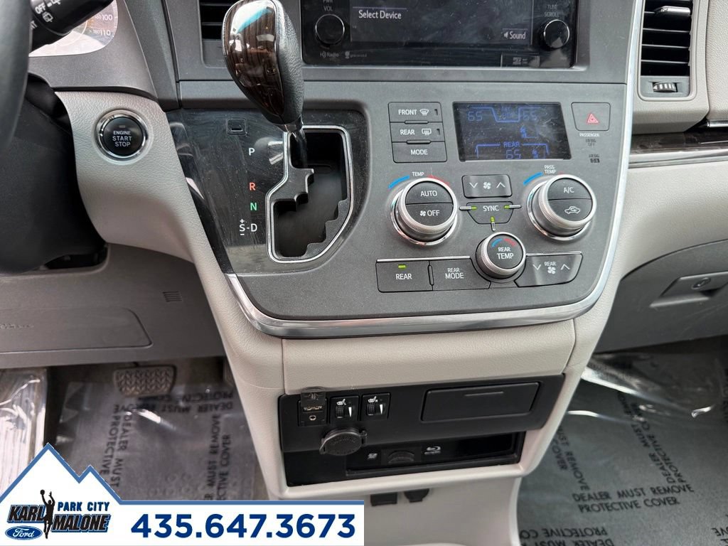 Used 2015 Toyota Sienna XLE Premium FWD image 21