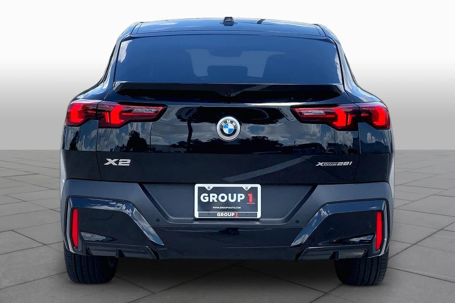 Used 2026 BMW X2 xDrive28i AWD/4WD image 5