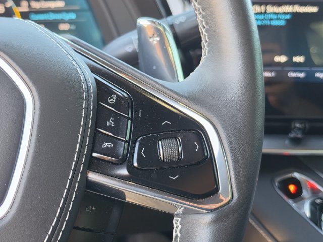 Used 2025 Chevrolet Corvette Stingray Preferred Cpe w/ Z51 Performance Package RWD image 17