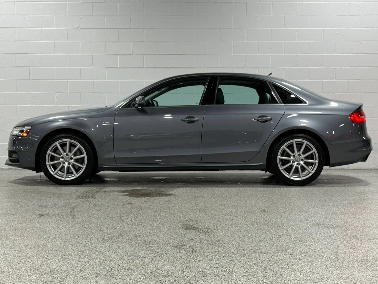 Used 2013 Audi A4 2.0T Premium w/ Convenience Pkg AWD/4WD image 4