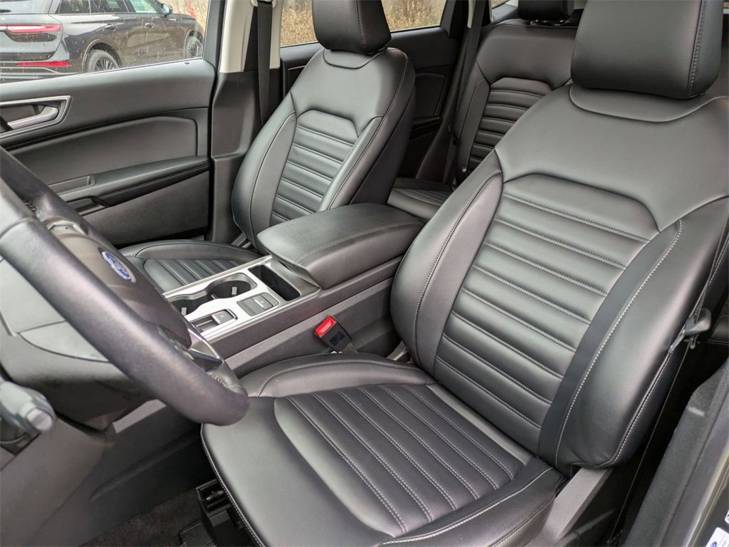 Used 2023 Ford Edge SEL w/ Convenience Package image 11