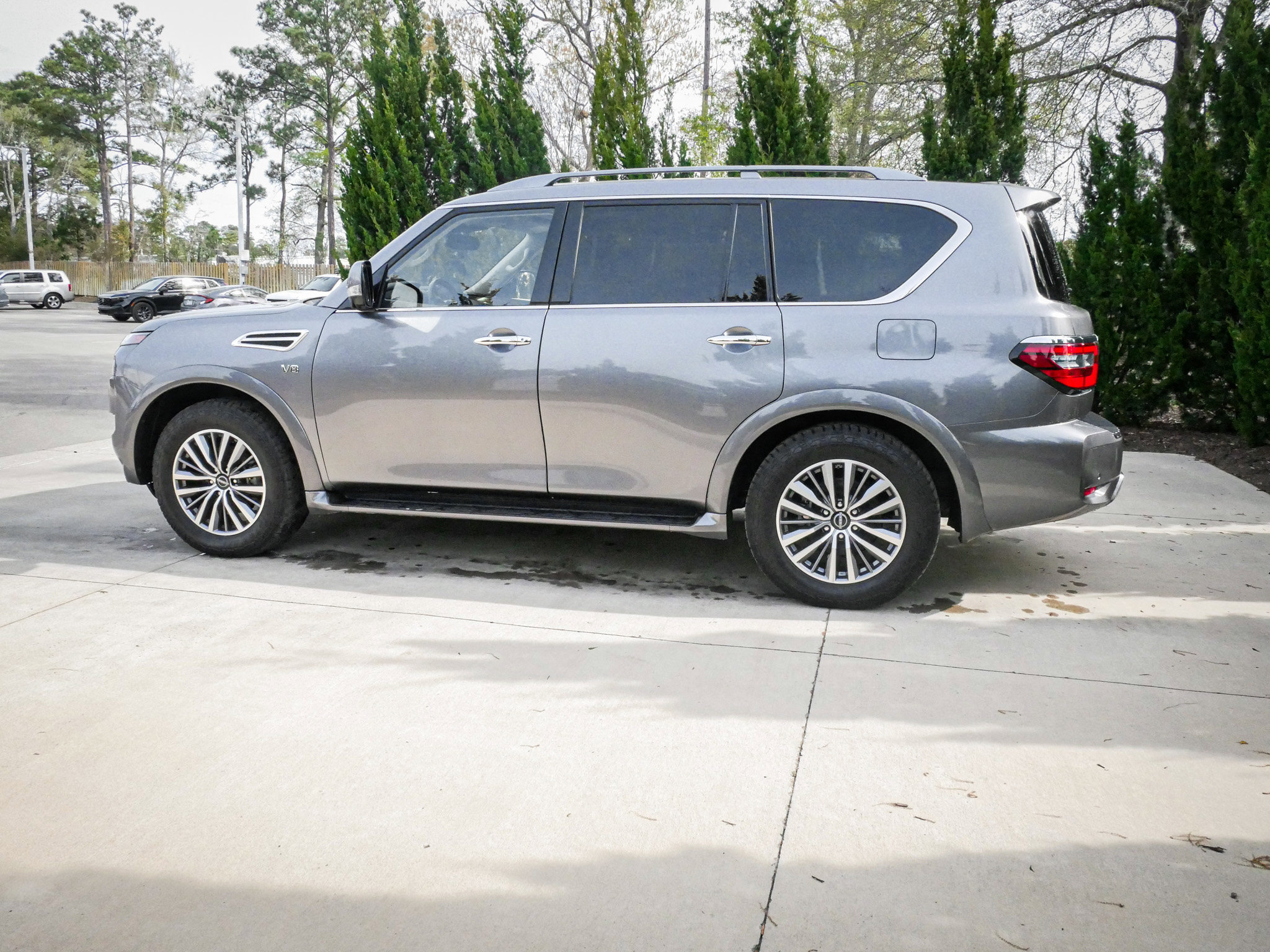 Used 2022 Nissan Armada SL image 7