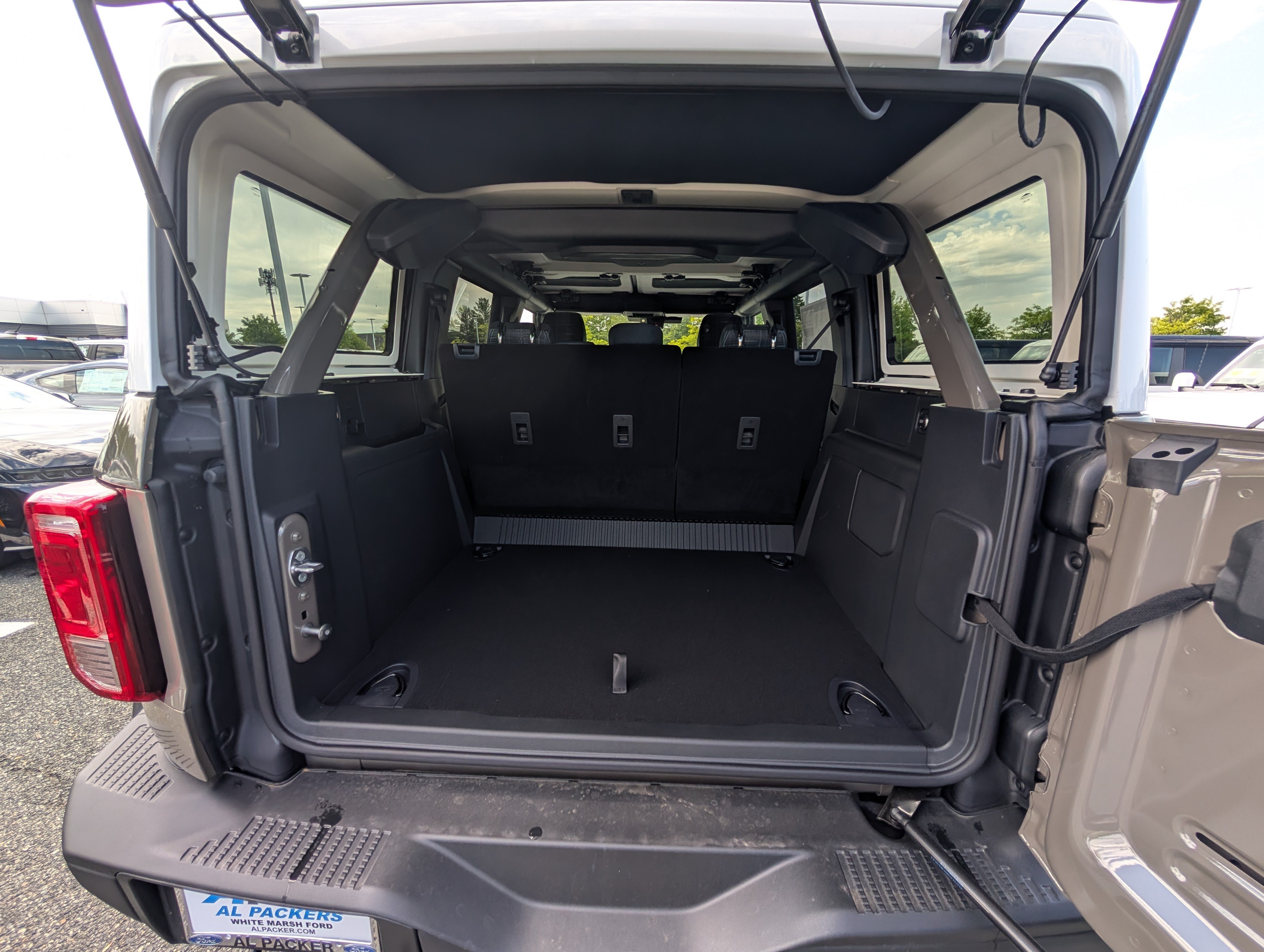 New 2026 Ford Bronco Heritage Edition AWD/4WD image 8