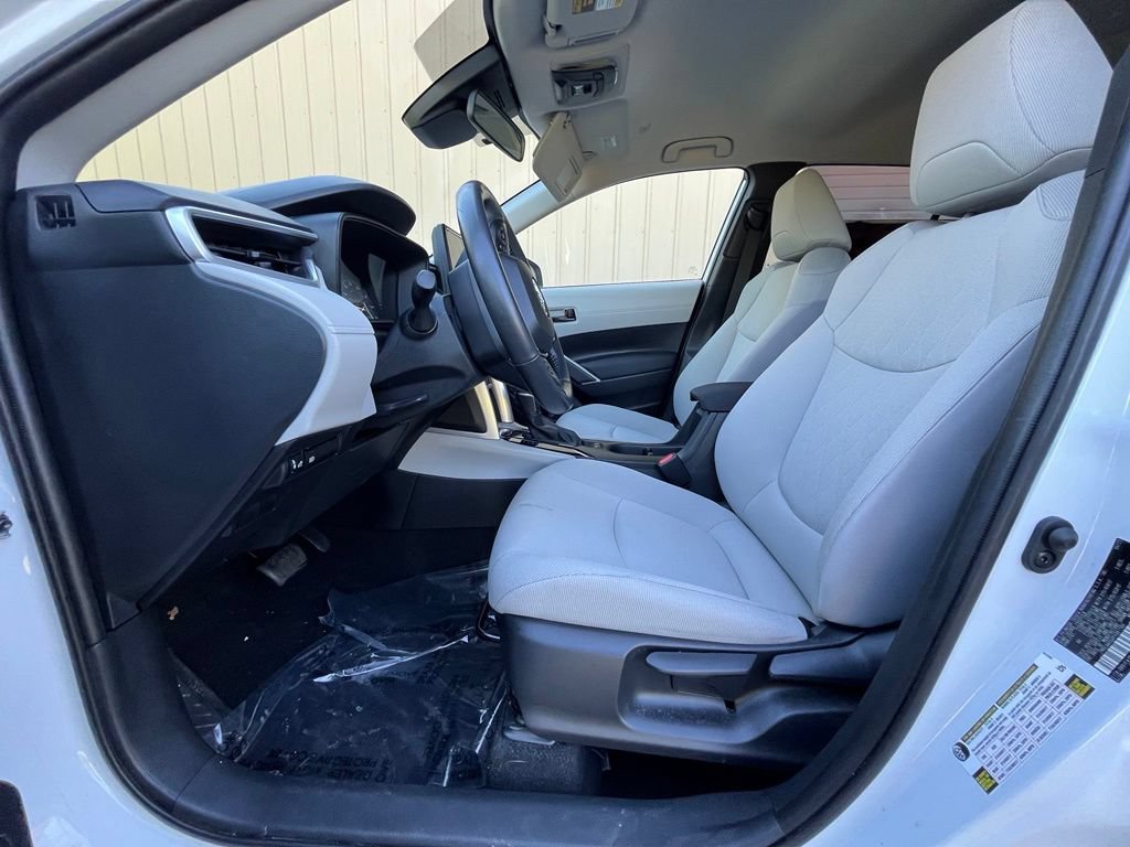 Used 2023 Toyota Corolla Cross LE AWD/4WD image 10