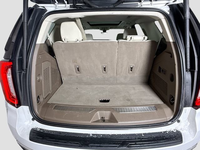 Used 2021 GMC Yukon Denali w/ Denali Premium Package image 26