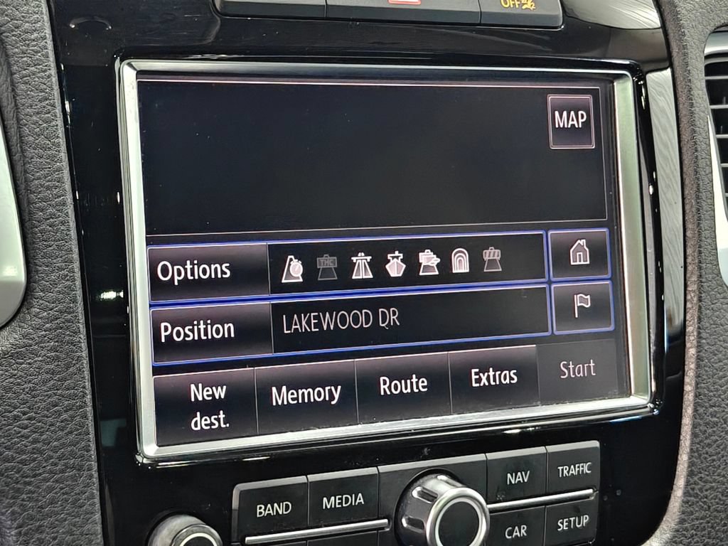 Used 2012 Volkswagen Touareg TDI AWD/4WD image 29