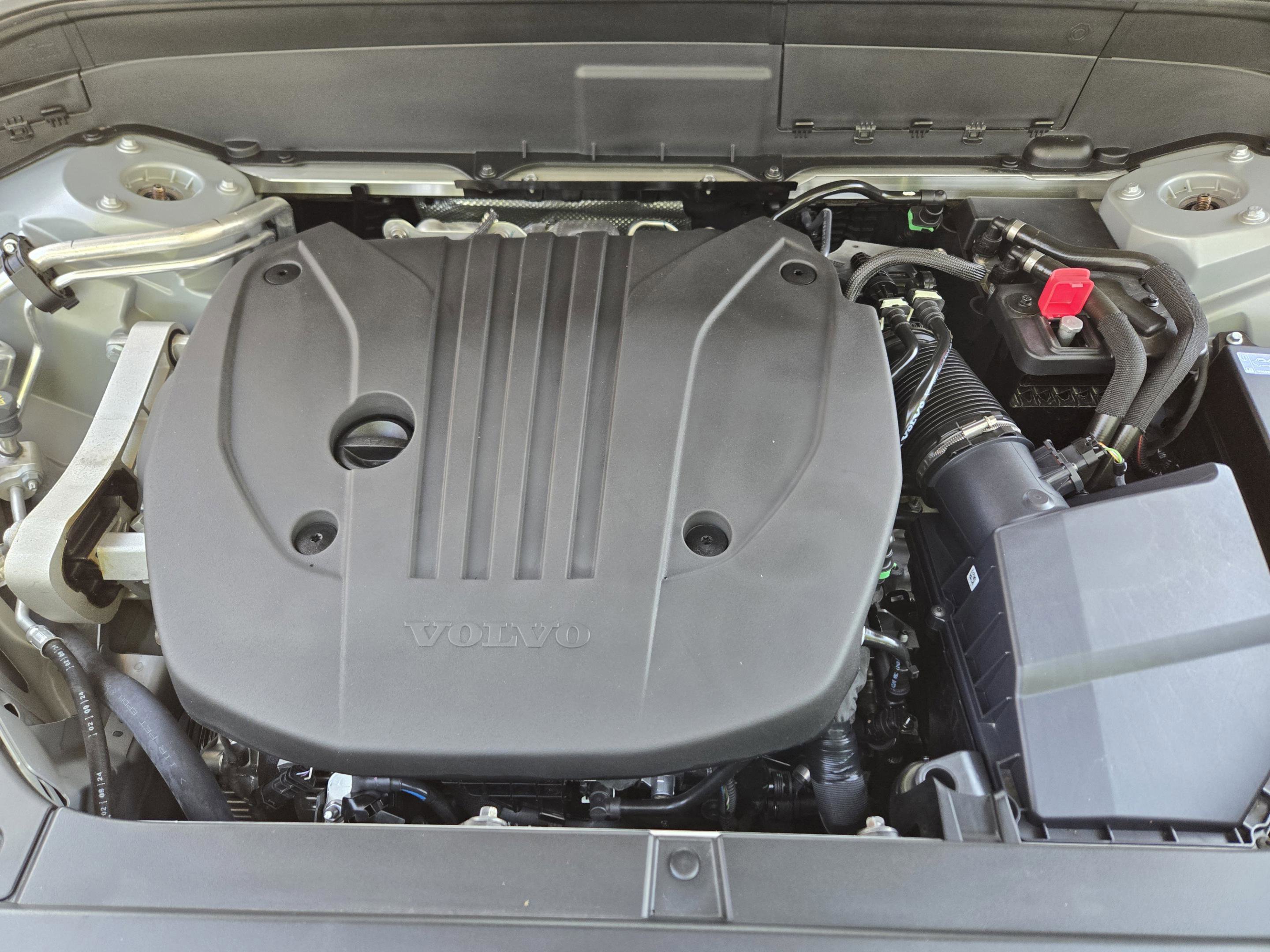 Used 2025 Volvo XC90 B5 Ultra w/ Protection Package Premier image 36