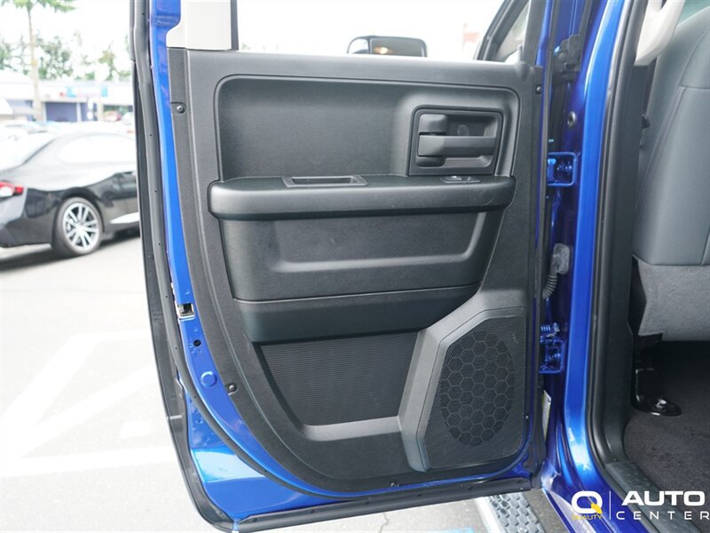 Used 2018 RAM 1500 ST w/ SXT Appearance Group AWD/4WD image 21