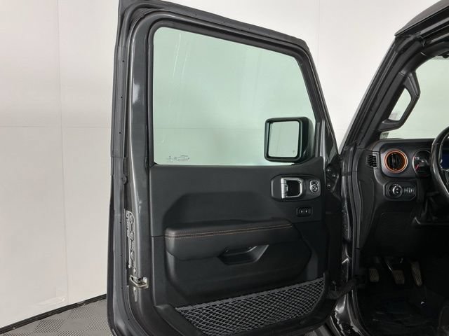 Used 2022 Jeep Gladiator Mojave w/ LED Lighting Group AWD/4WD image 11