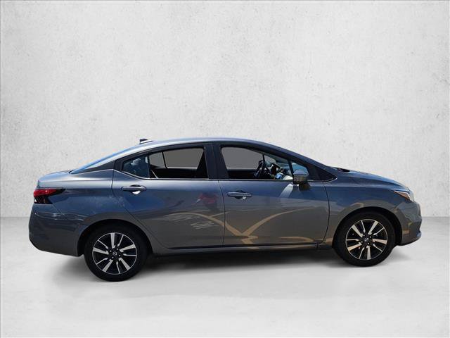 Used 2021 Nissan Versa SV FWD image 4