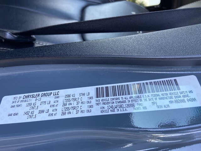 Used 2014 Jeep Wrangler Unlimited Rubicon w/ Connectivity Group AWD/4WD image 30