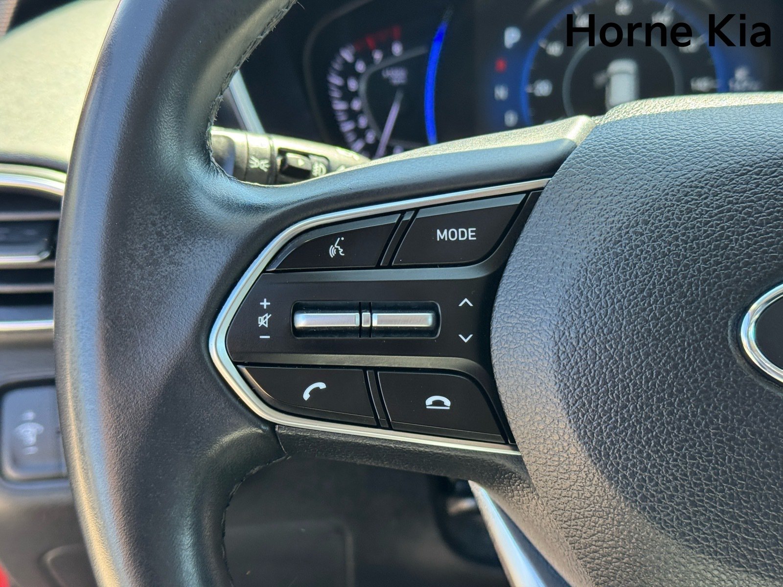 Used 2019 Hyundai Santa Fe Limited FWD image 17