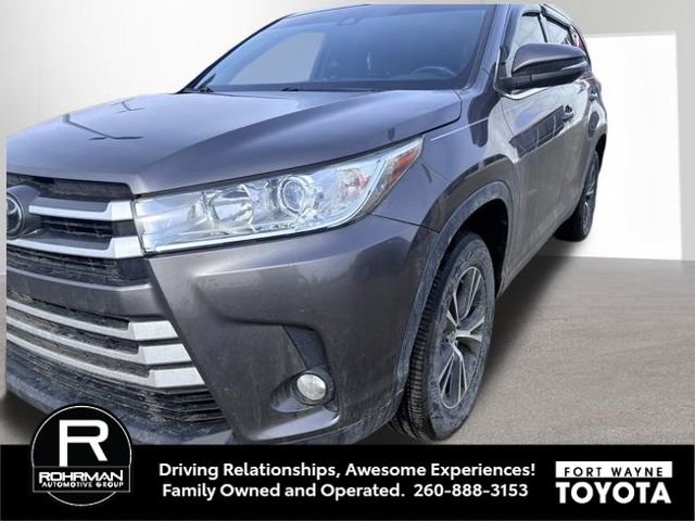 Used 2018 Toyota Highlander Plus image 11