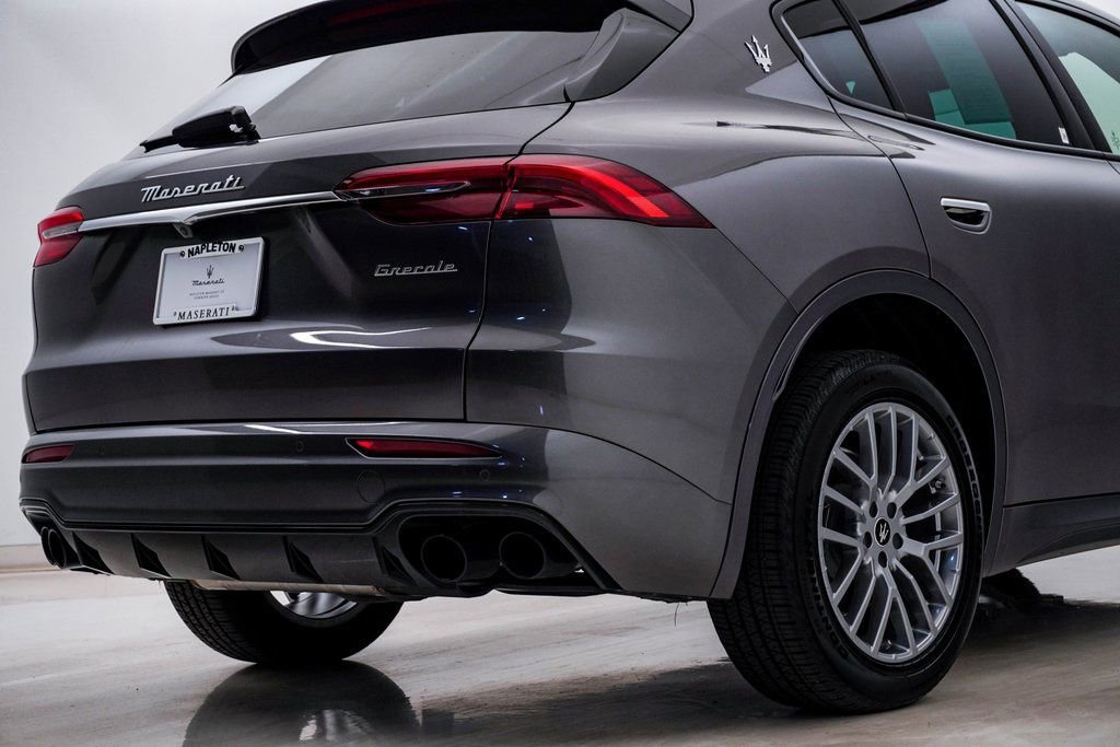 Certified 2024 Maserati Grecale GT image 12