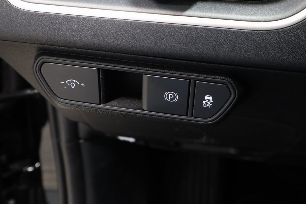 Used 2025 Kia K4 LXS image 27