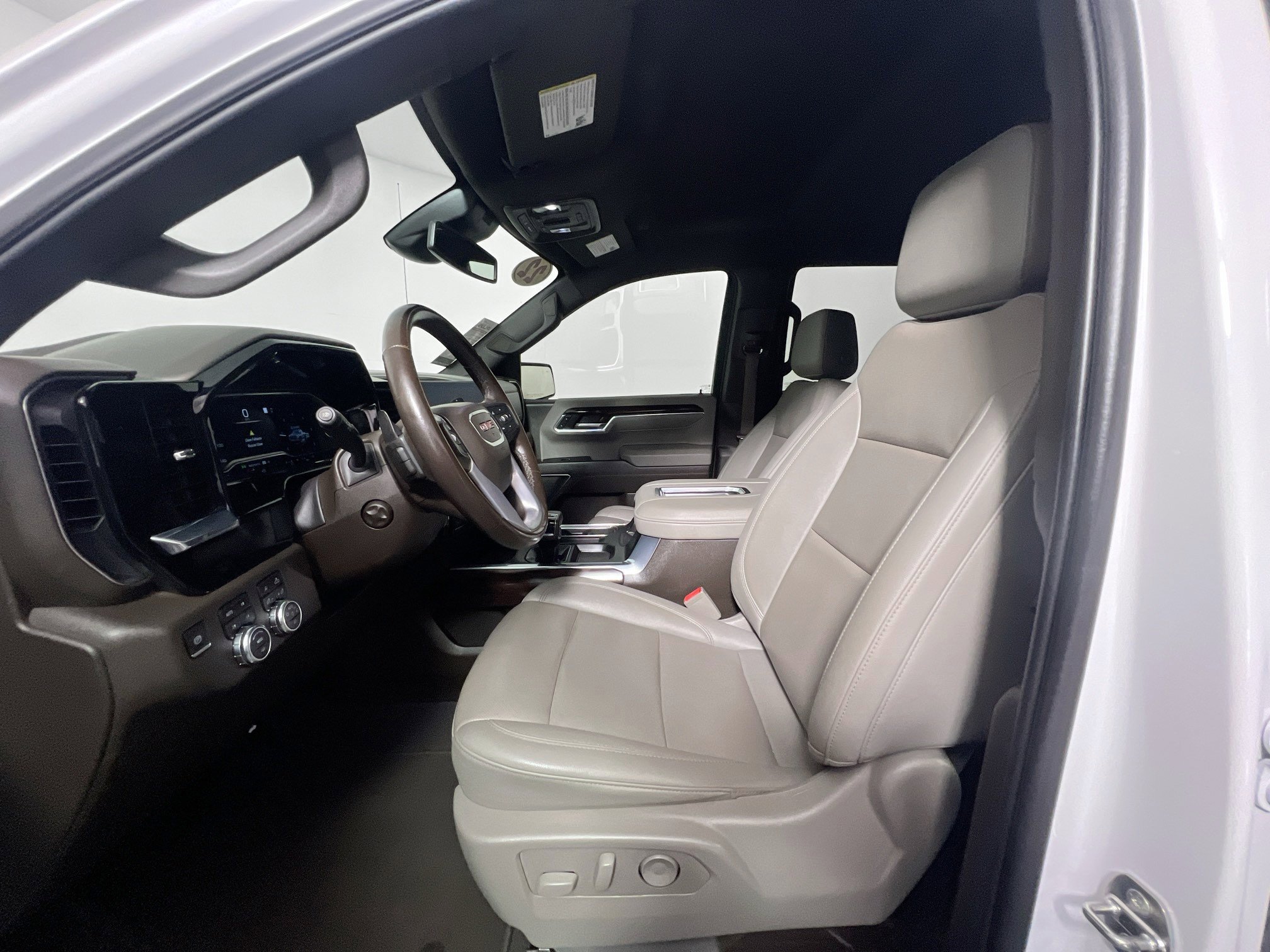 Used 2022 GMC Sierra 1500 SLT w/ SLT Premium Plus Package image 14