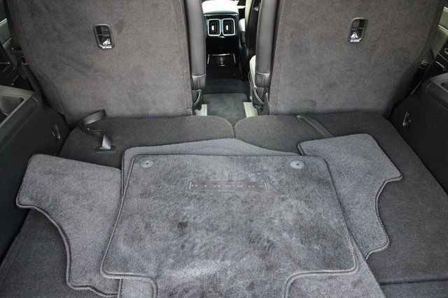 Used 2025 Kia Sorento SX image 28