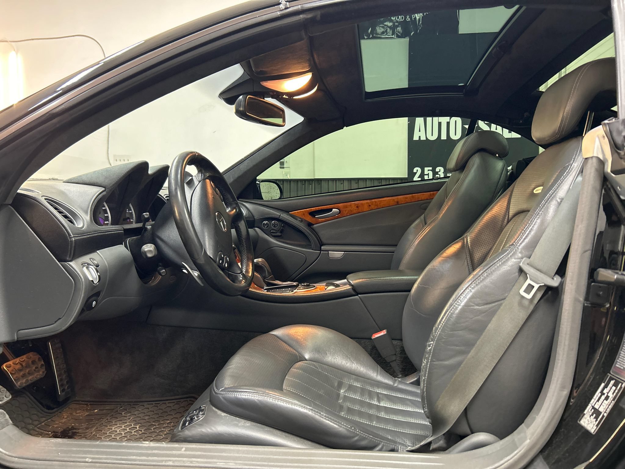 Used 2003 Mercedes-Benz SL 55 AMG image 9