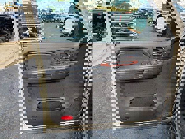 Used 2009 Chevrolet Tahoe LT w/ Luxury Package AWD/4WD image 21