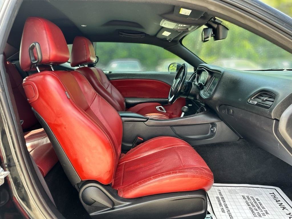 Used 2015 Dodge Challenger R/T Plus RWD image 23