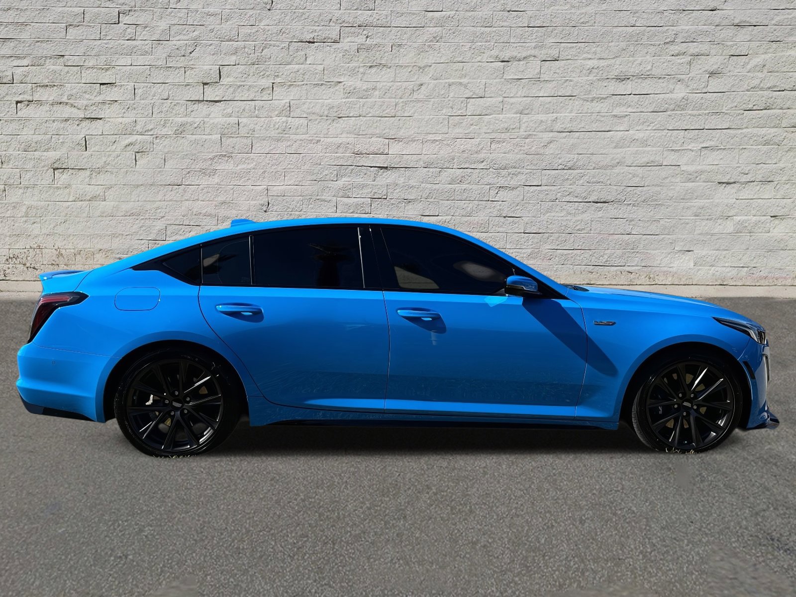 Certified 2022 Cadillac CT5 V w/ Premium Package image 6