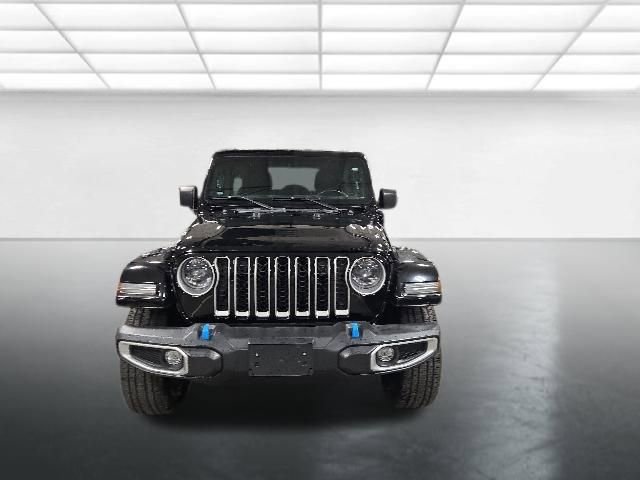 Used 2023 Jeep Wrangler Unlimited Sahara w/ Cold Weather Group AWD/4WD image 10