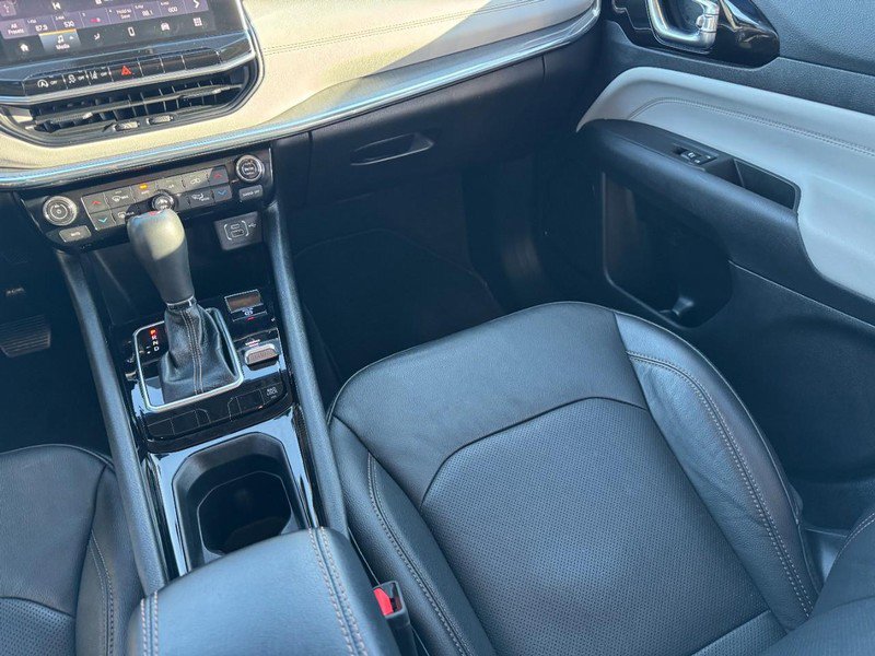 Used 2022 Jeep Compass Limited image 15