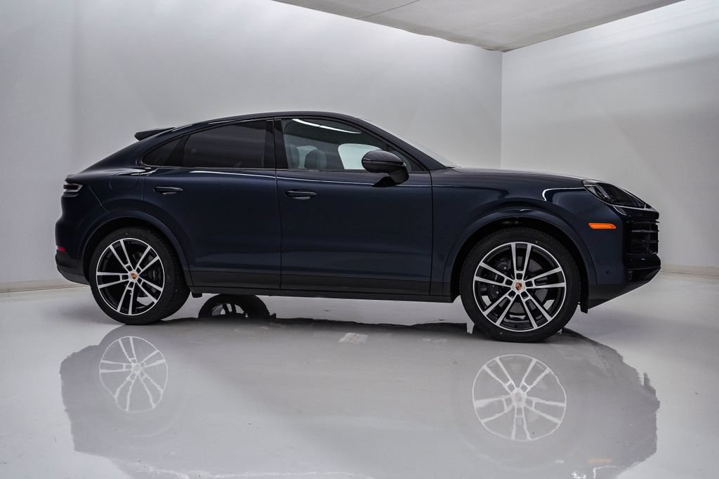 Certified 2026 Porsche Cayenne Coupe AWD/4WD image 9