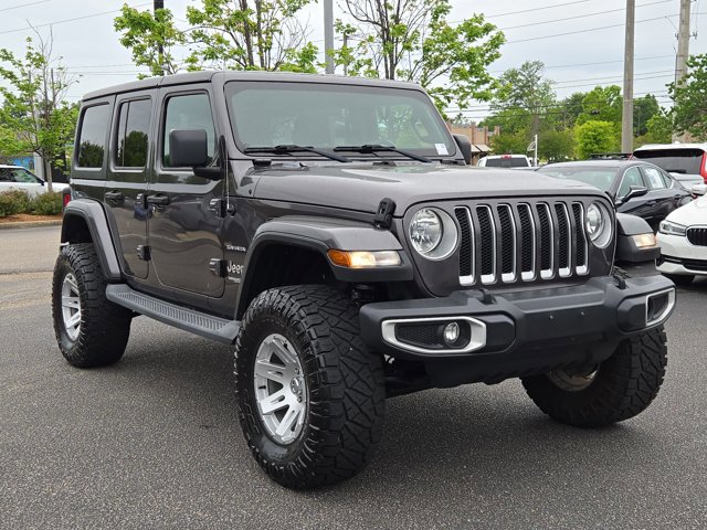 Used 2018 Jeep Wrangler Unlimited Sahara w/ Cold Weather Group AWD/4WD image 3