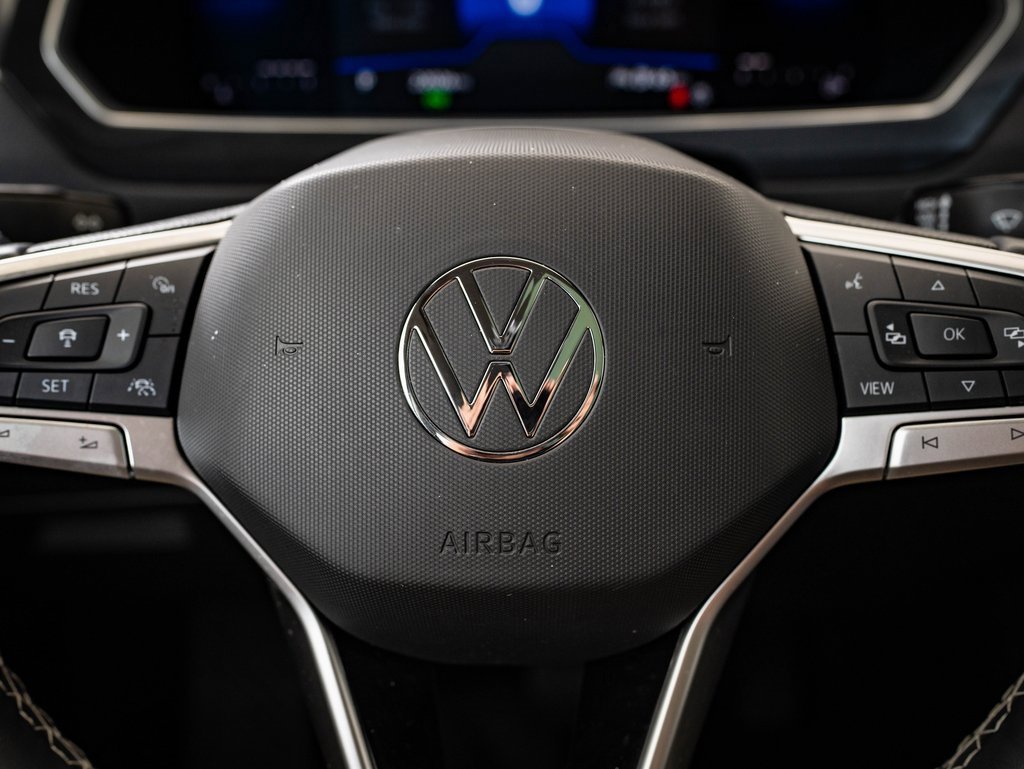 Used 2022 Volkswagen Tiguan SE w/ Panoramic Sunroof Package image 28