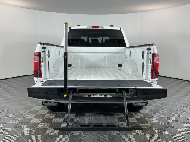 Used 2024 Ford F150 Platinum w/ FX4 Off-Road Package image 8