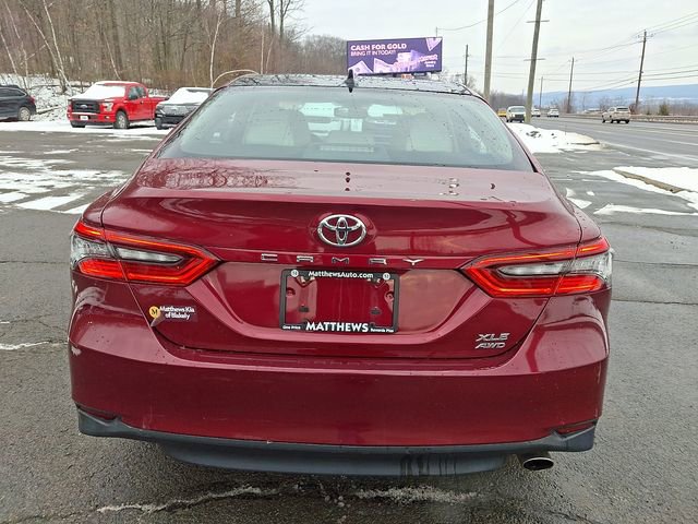 Used 2021 Toyota Camry XLE image 5