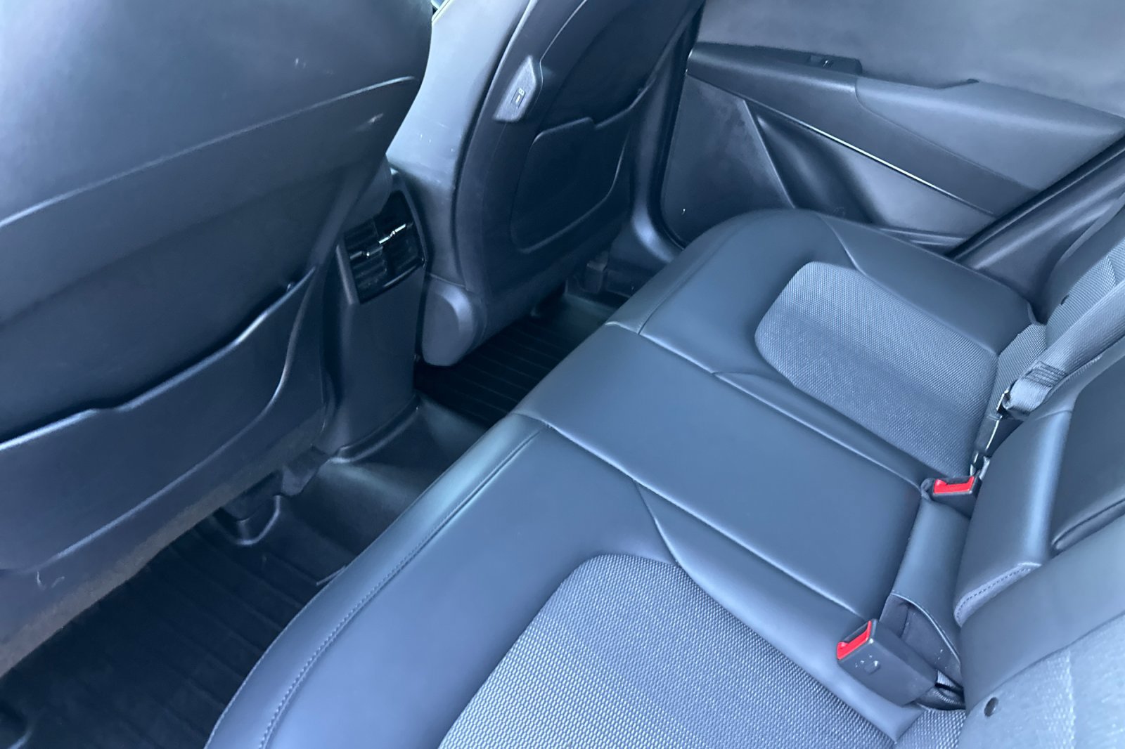 Certified 2024 Kia Niro EX image 13