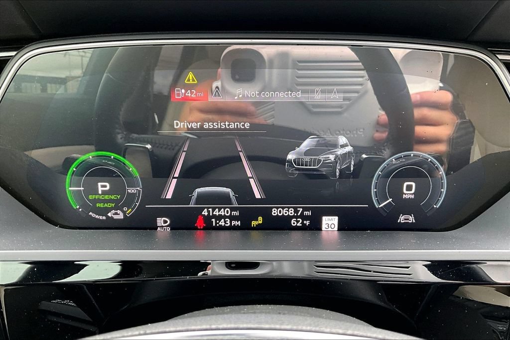 Used 2019 Audi e-tron Prestige AWD/4WD image 26