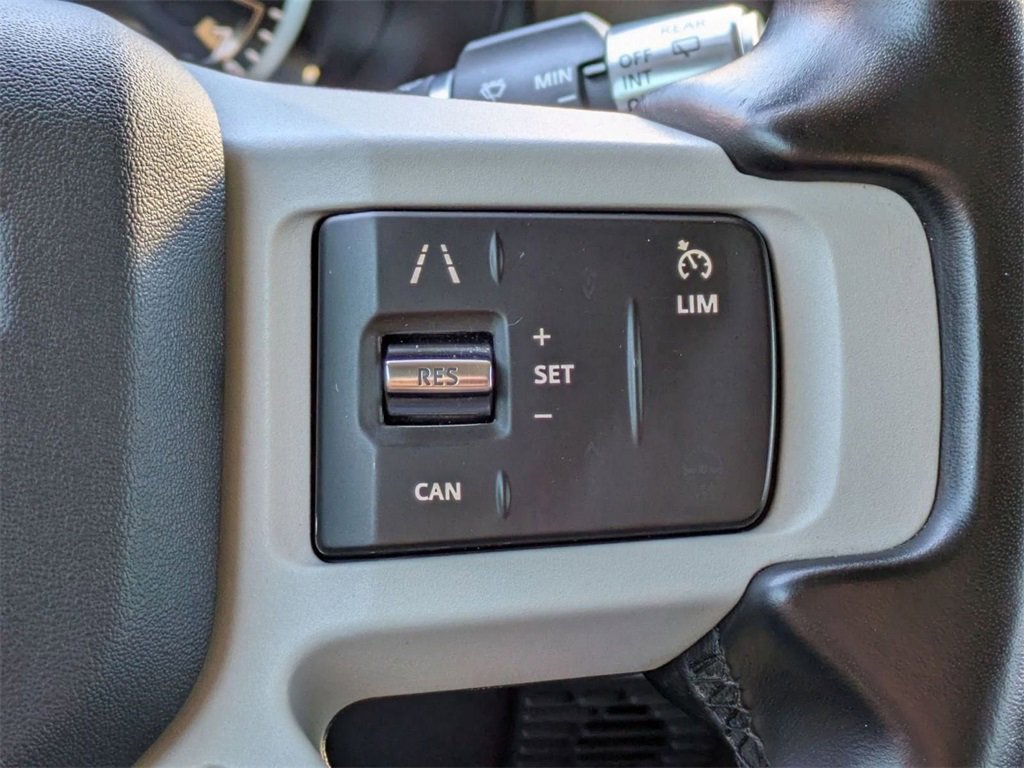 Used 2022 Land Rover Defender 110 image 22