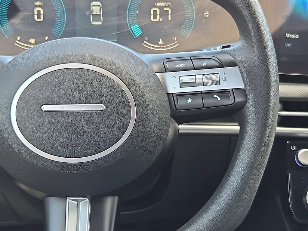 Used 2025 Hyundai Santa Cruz SEL AWD/4WD image 24