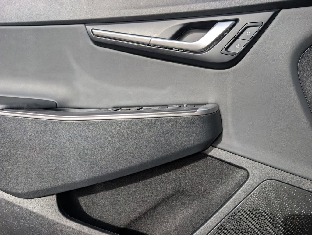 Certified 2024 Kia EV6 Light image 12