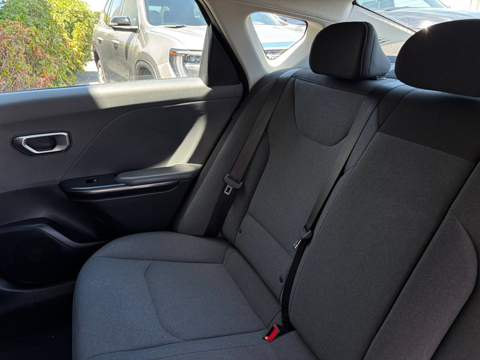 Used 2025 Kia K4 FWD image 39