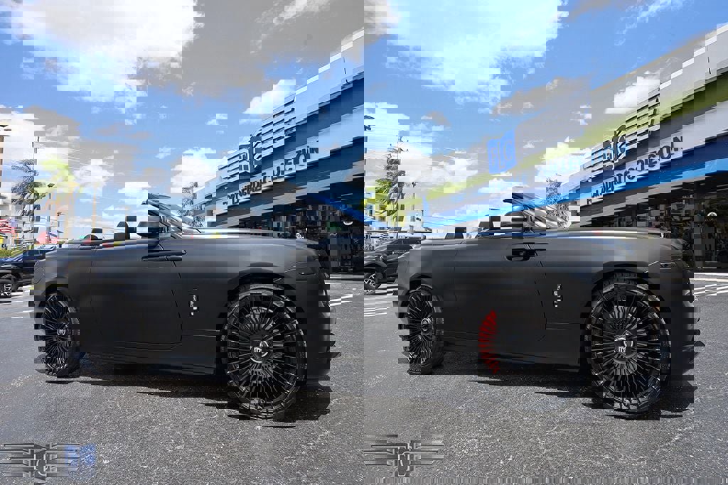 Used 2021 Rolls-Royce Dawn image 49